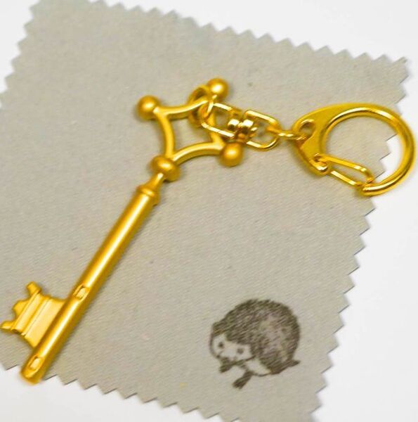ペンダント ネックレス 進撃の巨人 鍵 ミカサ アッカーマン エレン 紋章 国内 グッズ