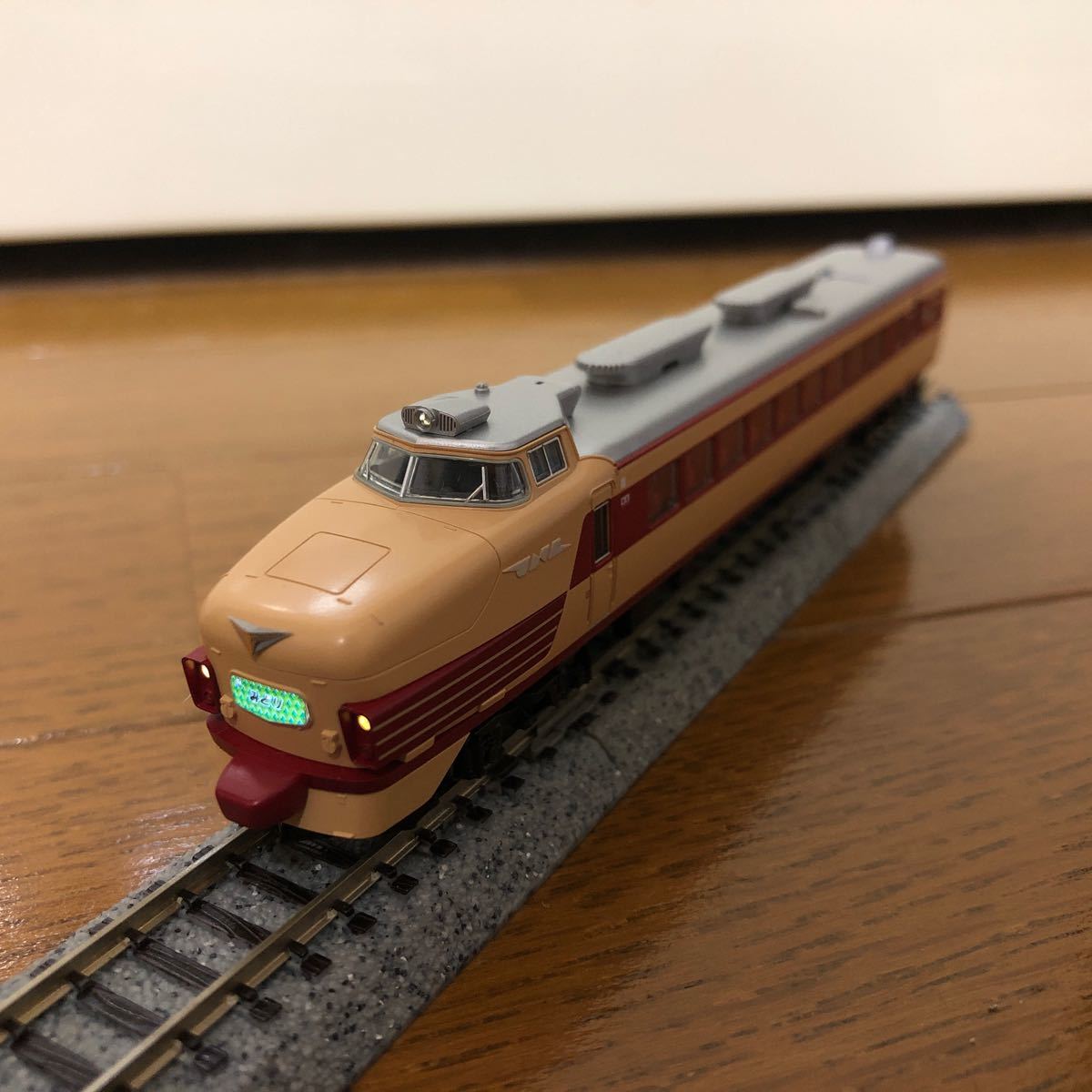 アイボリー×レッド Nゲージ車両 381系特急電車 基本セット 92730