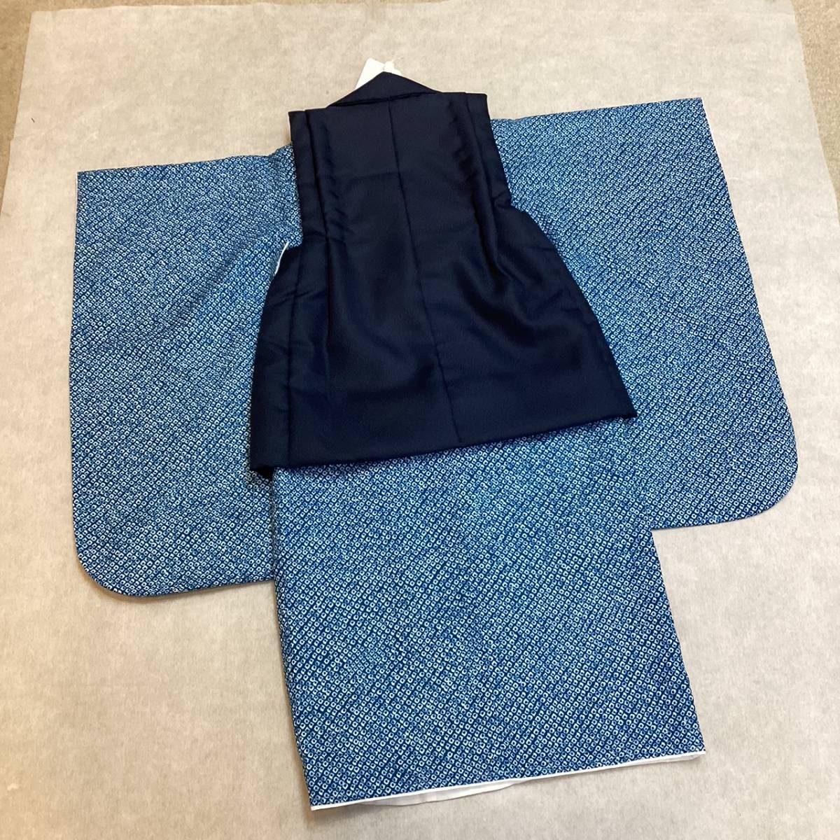 七五三着物男の子3歳mi516 被布・着物・長襦袢3点セット刺繍柄新品