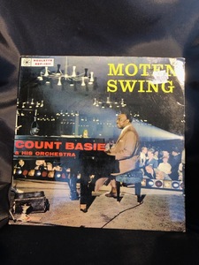 COUNT BASIE & HIS ORCHESTRA / MOTEN SWING 7inch ROULETTE