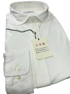 掘り出し物　トラッド　日本製　カッタウェイ　綿100％　ハイゲージ　シルクタッチ　長袖　胸ポケットなし　Lサイズ　オフホワイト　42-82