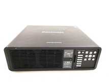 S12F1055/Panasonic パナソニック DLP プロジェクター PT-DZ6710【現状品】_画像3