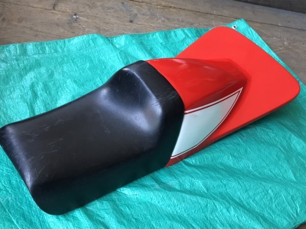 2023年最新】ヤフオク! -cb1100f シートの中古品・新品・未使用品一覧