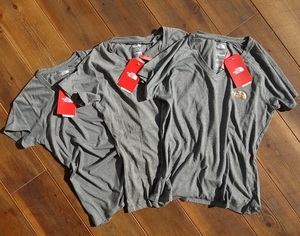 TK 新品タグ付 米国ノース購入 THE NORTH FACE ノースフェイス Vネック Tシャツ XS