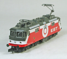 ARNOLD #2400 ＥＢＴ（スイス私鉄） Ｒｅ４３６型電気機関車（レッド／ホワイト）　スイス国内限定品　● 特 価 ●_画像2