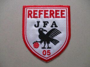 サッカー REFEREE 05『4級』審判ワッペン旧/フットサル2005年ヤタガラス八咫烏レフェリー装備バッジJFAパッチSOCCERアップリケ V186