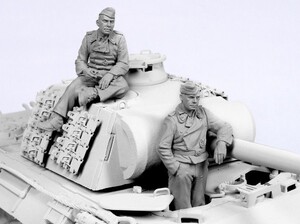  tanker model T-35004 1/35 Germany tank .1940-45 summer 2 body 