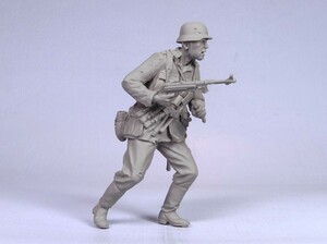 タンクモデル T-35022 1/35 ドイツ歩兵 #2スターリングラード 1942 1体