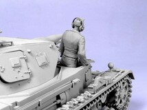 タンクモデル T-35081 1/35 ドイツ 戦車兵 1935-44 夏 2体_画像4
