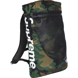 即決 supreme north Waterproof Backpack camo