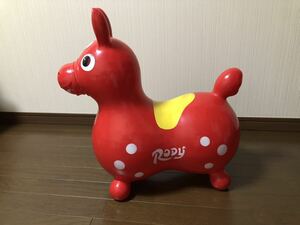 RODY ロディ　乗用玩具 イタリア製　赤　送料込み