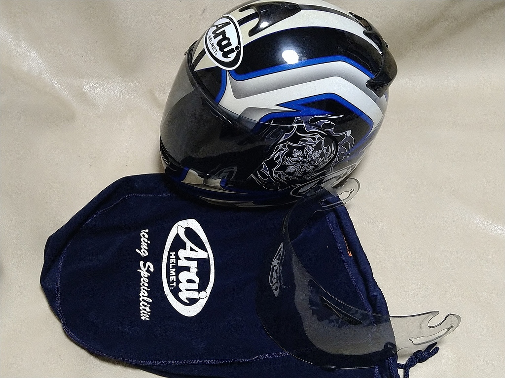 ②Arai アライ★VECTOR ヘルメット