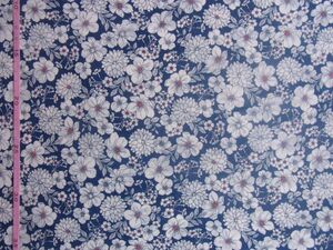 ★Handwork*Fabric♪６０ローン♪ソーイングプリント♪フラワー(ブルー)SC10428S-D♪109×50★【NE1951-A】