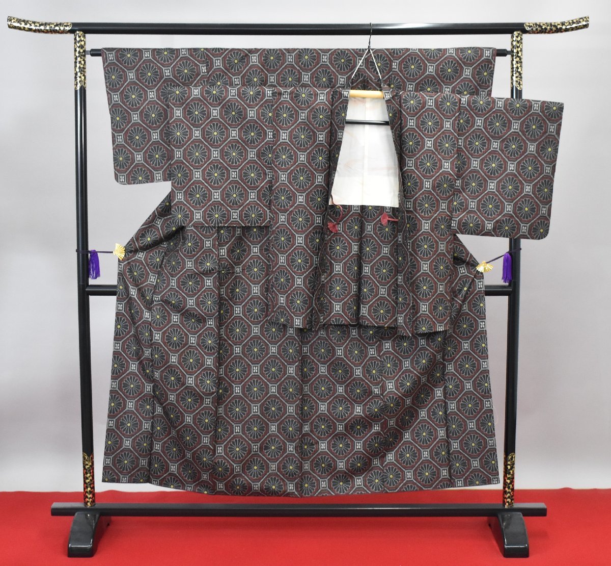 ヤフオク! -大島紬アンサンブルの中古品・新品・未使用品一覧