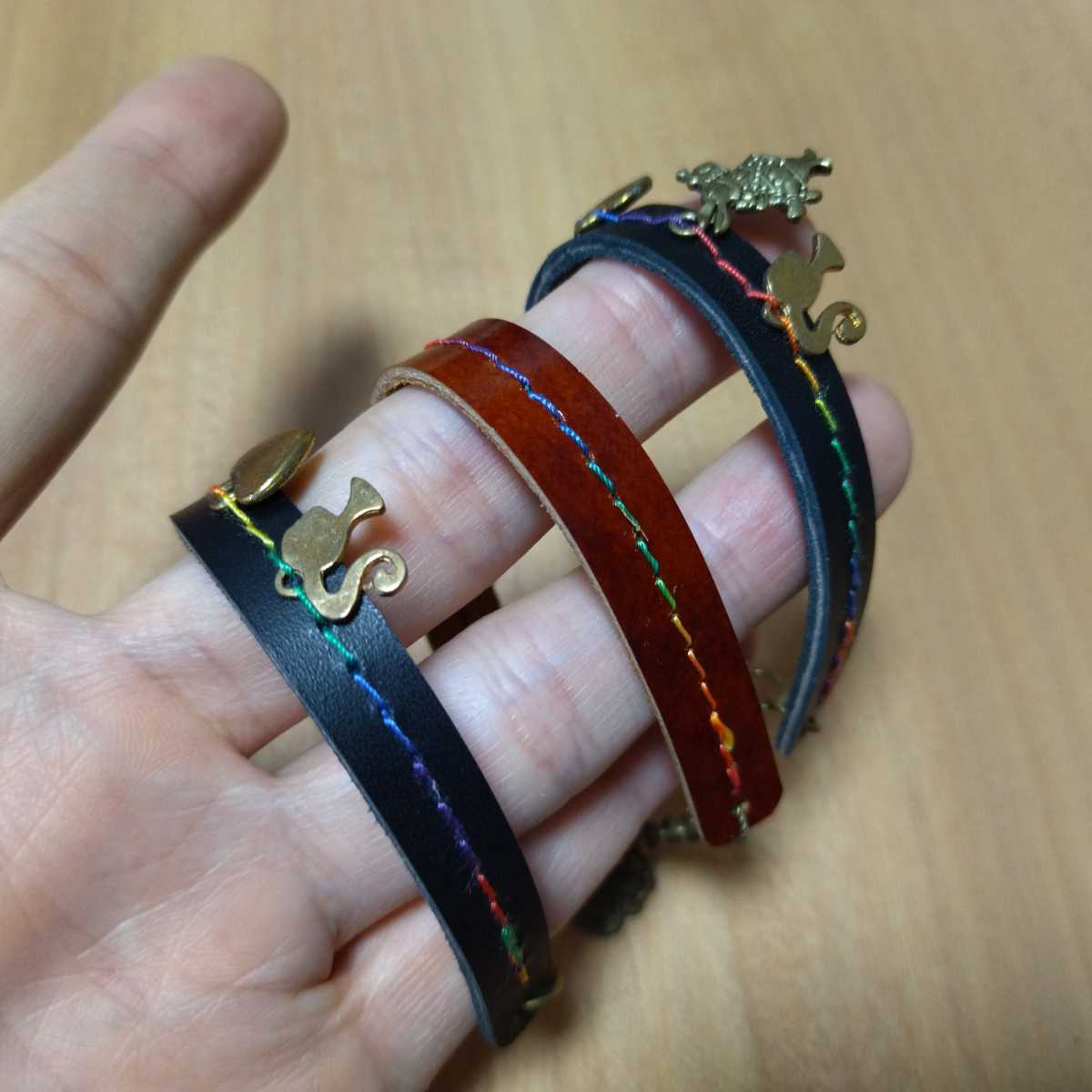 [Set of 3 genuine leather bracelets] Cowhide leather, handmade ☆Can also be used as a choker or anklet for stuffed animals☆ Bargain item, fashion, Fashion Accessories, others