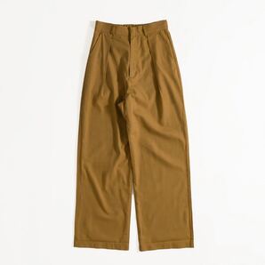 muhet アソートストレートパンツ ベージュ