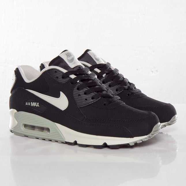 NIKE 90 AIR MAXの値段と価格推移は?|3,194件の売買情報を集計した NIKE 90 AIR MAXの値段と価格推移は?|3,194件の売買情報を集計した