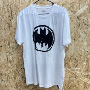 HA64【2003】バットマン Tシャツ Lサイズ プリント キャラクター ロゴ BATMAN DCコミックス 白 ホワイト【220102000062】