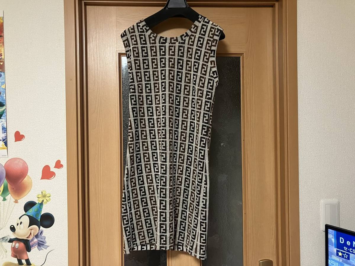 ほぼ未使用 フェンディ ワンピース 正規-