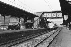 飾って楽しむ鉄道写真（昭和の駅in九州：鹿児島本線 原田） NO.57410012