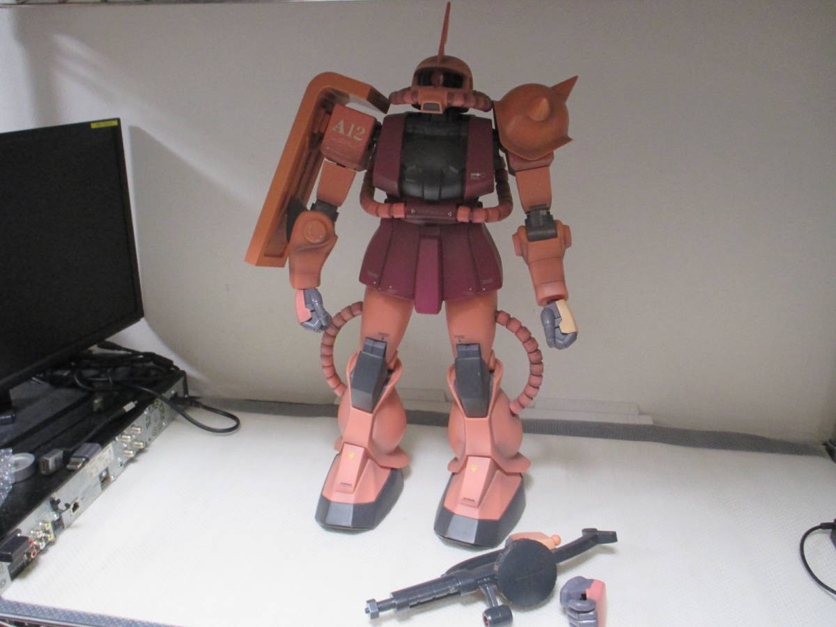 ヤフオク! -「シャア専用ザク 完成品」(フィギュア) の落札相場・落札価格