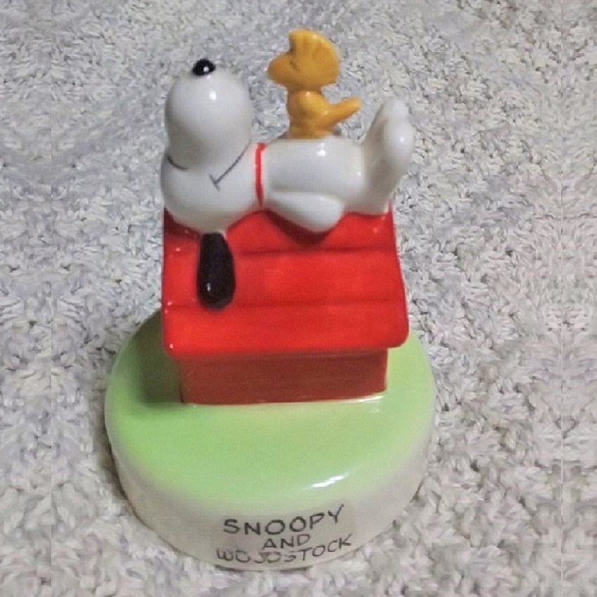 ヤフオク! -「オルゴール」(ピーナッツ、スヌーピー) (キャラクター ...