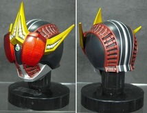 仮面ライダー ライダーマスクコレクション9 仮面ライダーゼロノス　ゼロフォーム 通常台座 送料220円～ 電仮面の下も再現！_画像2