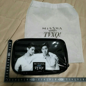 非売☆東方神起☆MISSHA With TVXQ!☆ポーチ＆ケースどすぅ～☆残1