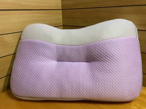 西川株式会社　まくら　チップシート　ウレタンフォーム　36×57cm ピンク　定価3,500 西川　枕