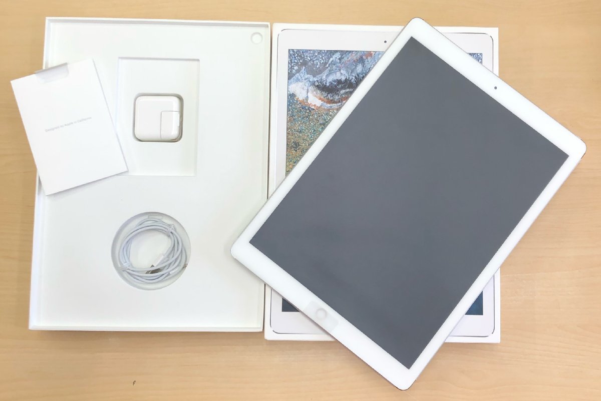 メール便可 2セットまで iPad Pro (第2世代)12.9 512GB Cellular版