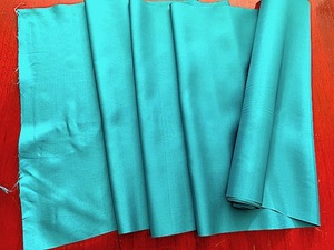 角美）青緑化繊反物　ハギレ　巾約37cm　長さ約1150cm　八掛