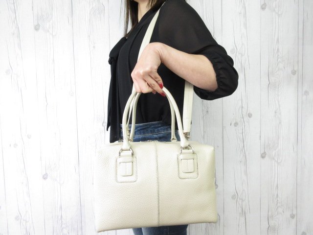 tods バッグの値段と価格推移は?|1,221件の売買情報を集計したtods ...
