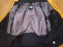 【送料無料 即決】海外限定 THE NORTH FACE 1994 RETRO MOUNTAIN LIGHT FUTURELIGHT JACKET SUMMIT GOLDイエロー M新品94 マウンテンライト_画像5