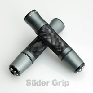 ハンドルグリップ Slider Grip（マットチタン）汎用 FZ-1 MT-07 MT-09 TRACER9 GT