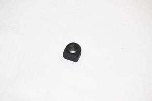 BMW MINI задний стабилизатор втулка CooperS/JCW 18mm R56/R58 33556772788 оригинальный OEM