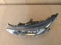 【美品】トヨタ RAV4 MXAA52 MXAA54 左ヘッドライト LED KOITO コイト 42-90 81185-42882 打刻印:E【R4-3551C-O】_画像7