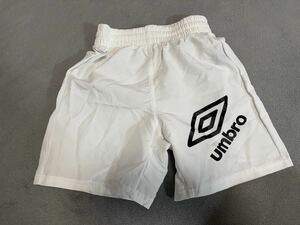 Неиспользованные футбольные штаны Ambro 100