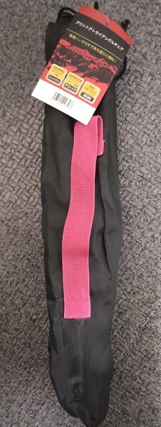 未使用 アウトドア三脚チェア 1脚(1個) マゼンタ(濃いピンク) 超軽量!コンパクト 持ち帰りしやすい専用収納袋と取っ手付き☆