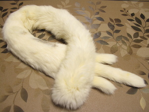  beautiful goods fur real fur rabbit rabbit fur ivory white tippet muffler collar to coil neck volume high class book@ fur 