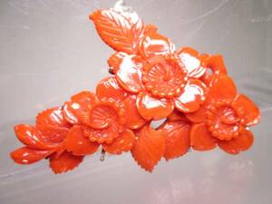 ☆アンティーク・本珊瑚 赤珊瑚桜の花彫刻のブローチ 難有 16g
