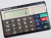 シャープ レトロ 進化電卓 PA-160 カード 薄型 携帯 計算機 スケジュール アドレス データバンク 動作品 当時もの 説明書付_画像1