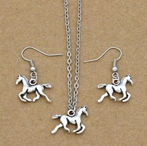  horse riding horse necklace & earrings 