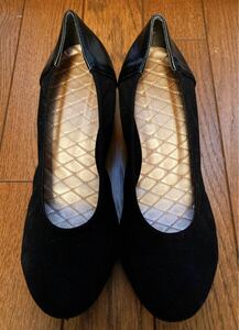 MADE IN JAPAN かかとにエアー入りのパンプス
