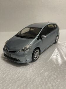 1/24 トヨタ プリウスα PRIUS α 前期 非売品 カラーサンプル ミニカー クリアストリームメタリック