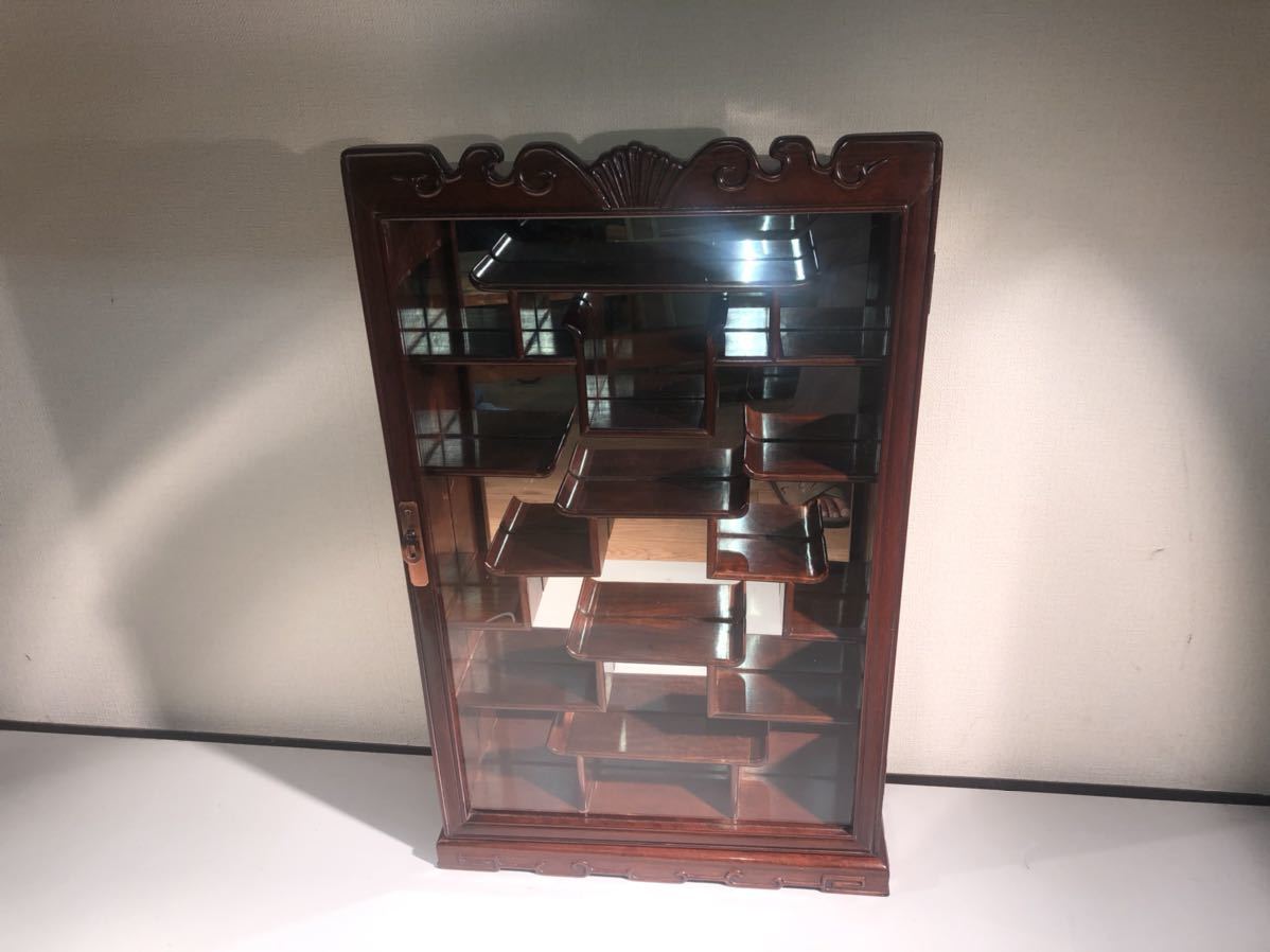 ヤフオク! -唐木 棚の中古品・新品・未使用品一覧 売りストア 美品 唐木飾り棚 中国風 ガラス扉 背面ミラー ミニ戸棚 棚/ラック