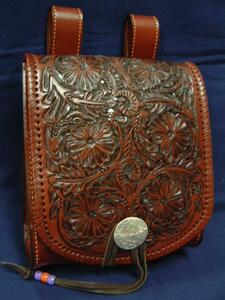 [ leather pavilion ] Carving * Medicine bag ( large ) Brown 