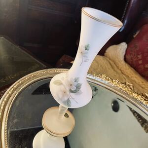 湯布院アンティーク イタリア ベネチアンガラス 一輪挿し 花瓶 フラワーミルクガラス フラワーへフラワーベース サイズH25