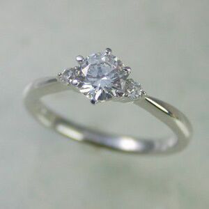 婚約指輪 シンプル ダイヤモンド 0.2カラット プラチナ 鑑定書付 0.258ct E SI2 3EXカット H&C CGL