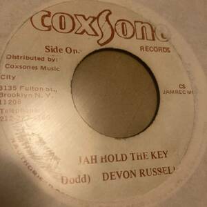 Devon Russell / Jah Hold The Key