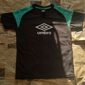 【子供 アンブロ ｕｍｂｒｏ 半袖Tシャツ サイズ160 中古品 ポリエステル100％ 】